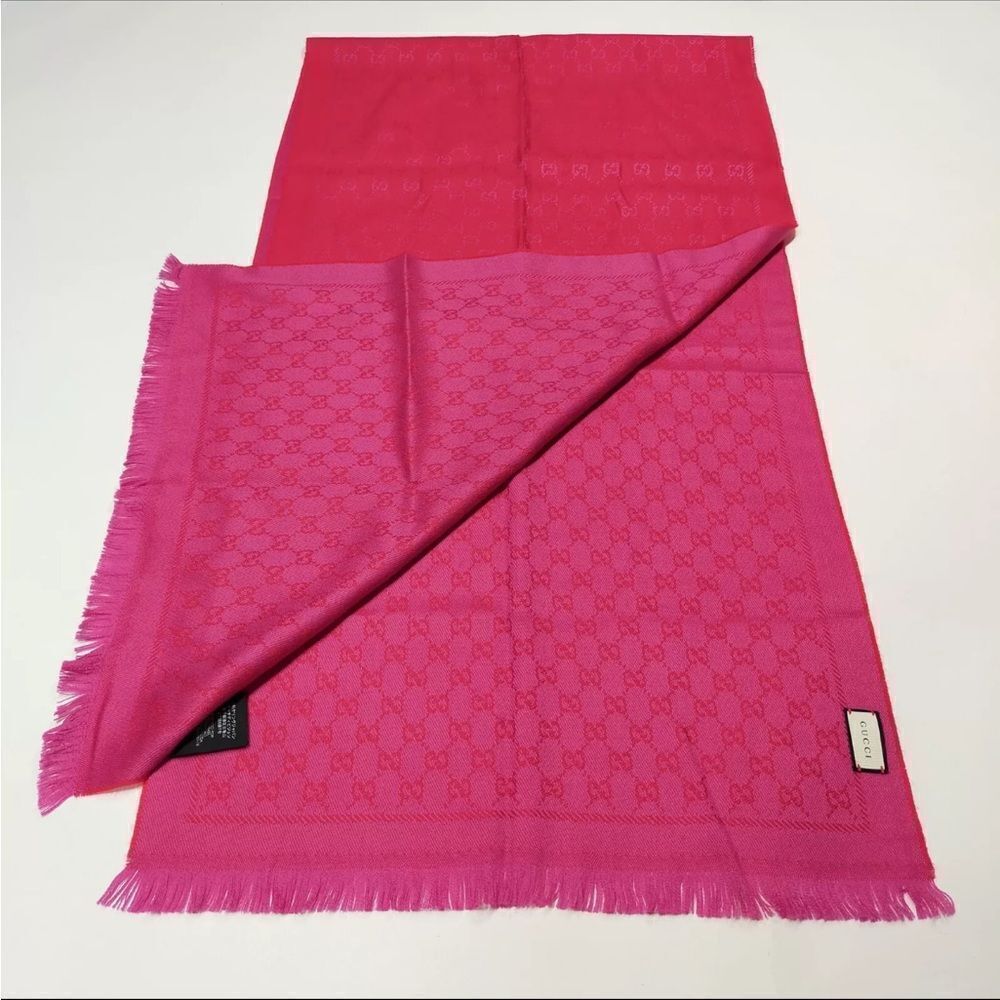 Gucci Red Fuchsia GG Monogram Wool Lame Jacquard Stenlux Scarf Stole Shawl Wrap - Picture 7 of 10
